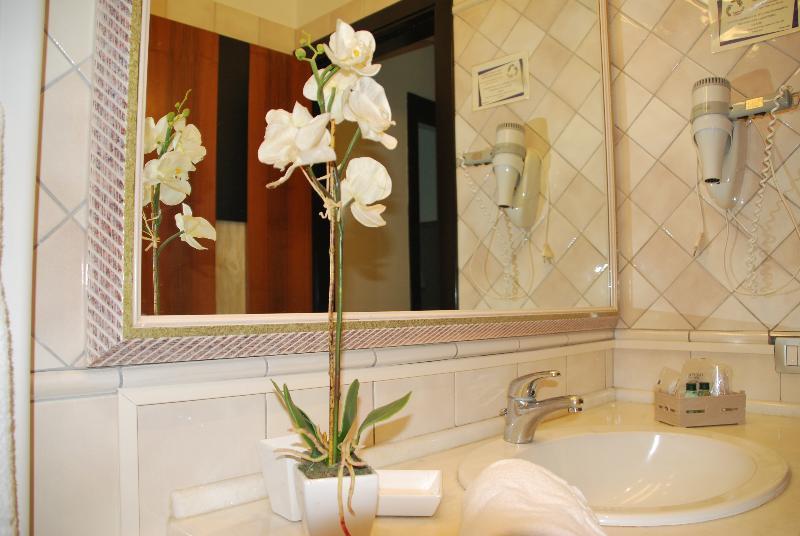 Domus Mariae Albergo Syracuse ภายนอก รูปภาพ