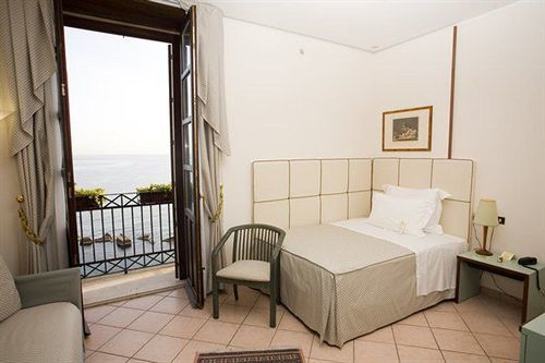 Domus Mariae Albergo Syracuse ภายนอก รูปภาพ