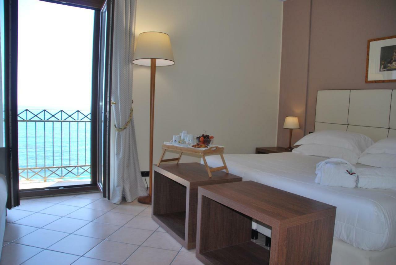 Domus Mariae Albergo Syracuse ภายนอก รูปภาพ