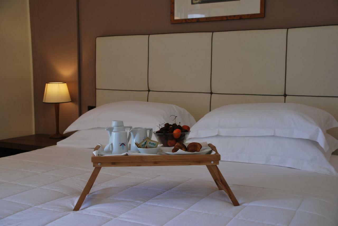 Domus Mariae Albergo Syracuse ภายนอก รูปภาพ